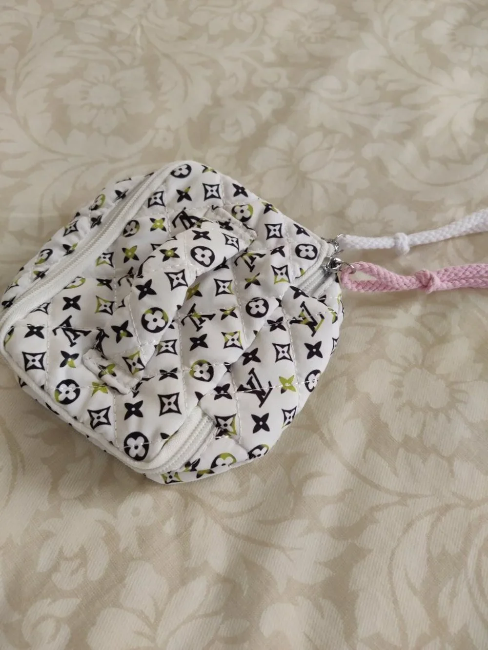 NEW Quilted Fabric Cosmetic/Makeup Train Case Travel Toiletry Bag